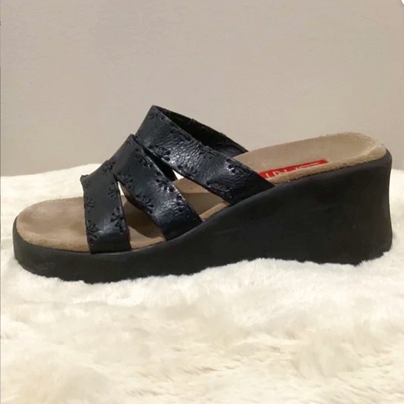 SALE!!! 🏷️ Esprit Strappy Leather Platform Slides Sandal - 6.5M - Picture 1 of 9